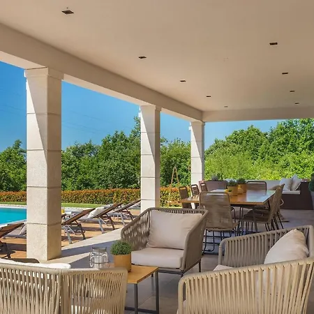 Beautiful In With Kitchen Holiday home Porec